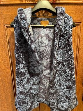 Kookaburra by UGG Size S Sherpa Vest with Hood
